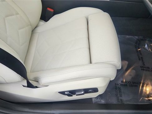 Used 2025 BMW i5 xDrive40 image 24