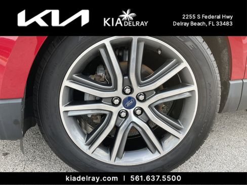 Used 2020 Ford Edge Titanium image 35