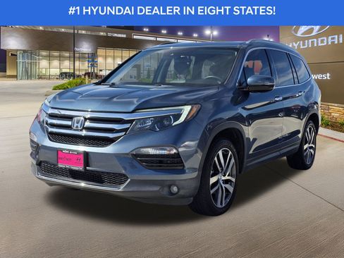 Used 2017 Honda Pilot Elite image 2