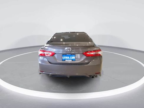 Certified 2020 Toyota Camry SE w/ Convenience Package FWD image 7