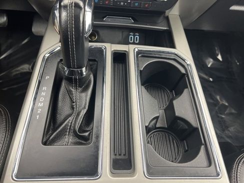 Used 2016 Ford F150 Lariat image 24