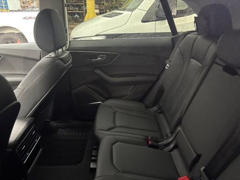 Certified 2023 Audi Q8 Premium Plus AWD/4WD image 5