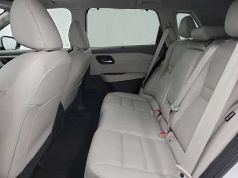 Certified 2024 Nissan Rogue SV w/ SV Premium Package FWD image 12