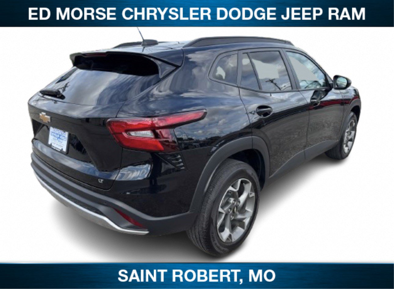 Used 2025 Chevrolet Trax LT w/ Driver Confidence Package FWD image 6