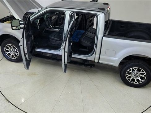 Used 2022 Ford F250 Lariat image 86
