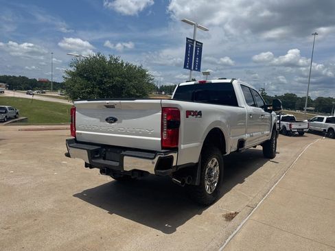 Used 2023 Ford F250 Lariat w/ Lariat Ultimate Package AWD/4WD image 6