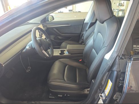 Used 2023 Tesla Model 3 Standard Range RWD image 5