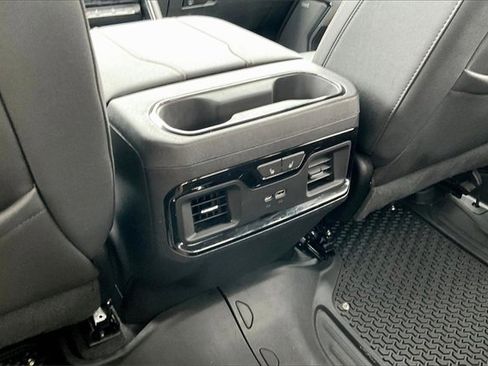 Used 2023 GMC Sierra 1500 AT4 w/ AT4 Preferred Package image 34