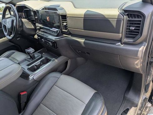 Used 2023 Chevrolet Silverado 1500 ZR2 w/ Technology Package AWD/4WD image 22
