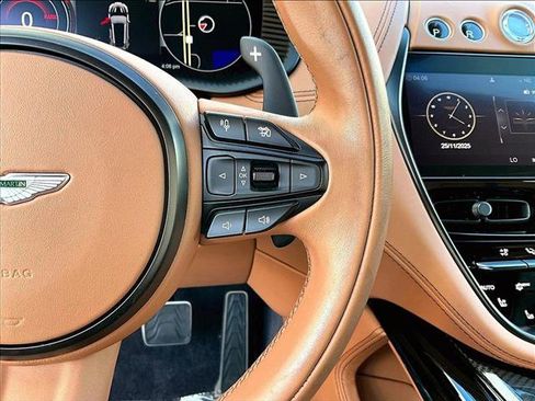 Used 2023 Aston Martin DBX 707 image 21