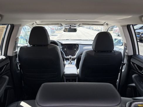 Used 2025 Subaru Outback Onyx Edition image 13