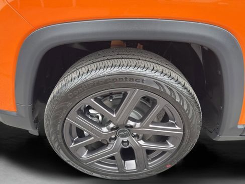 New 2026 Jeep Compass Latitude image 22