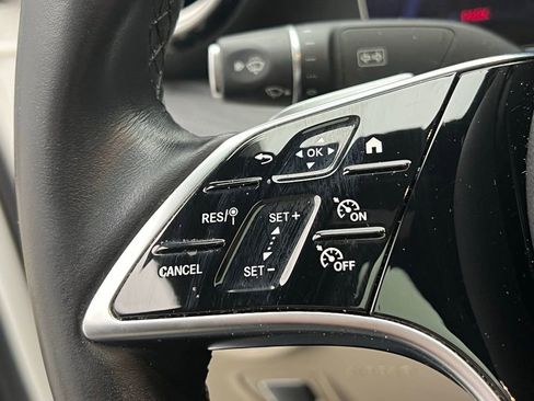 Used 2023 Mercedes-Benz E 350 4MATIC Sedan image 19