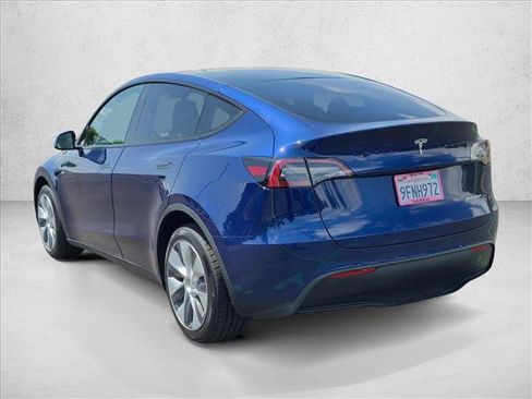 Used 2023 Tesla Model Y Long Range AWD/4WD image 8
