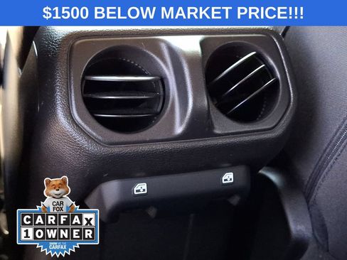 Used 2022 Jeep Wrangler Unlimited Sport AWD/4WD image 14