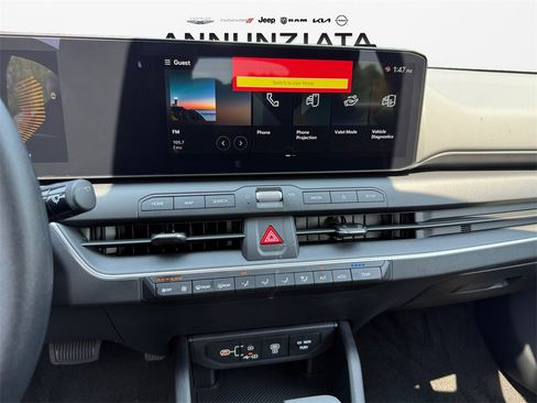 New 2025 Kia K4 LXS image 13