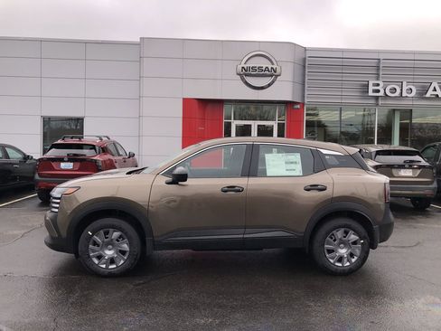 New 2026 Nissan Kicks S image 11