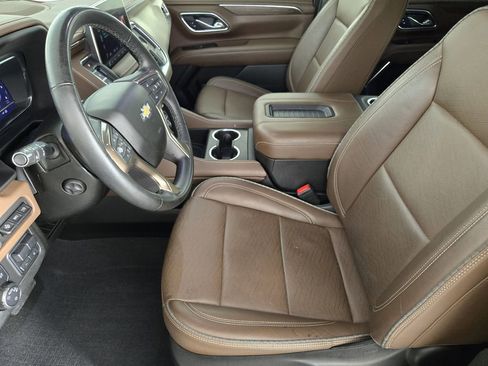 Used 2024 Chevrolet Suburban High Country AWD/4WD image 14