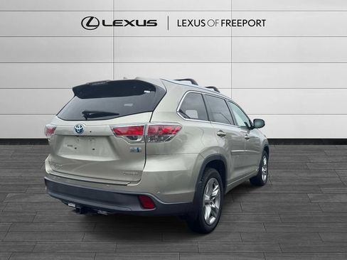 Used 2016 Toyota Highlander Limited w/ Protection Package #3 AWD/4WD image 4
