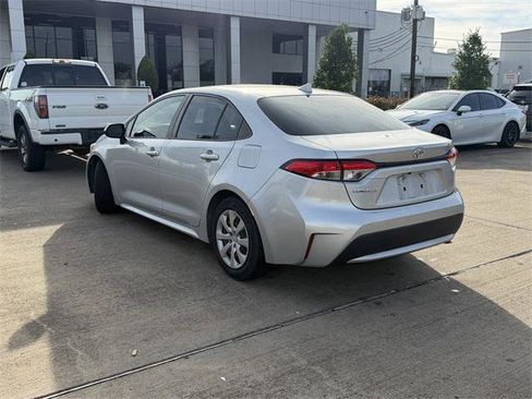 Certified 2022 Toyota Corolla LE image 7