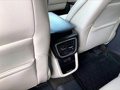 Used 2019 Lincoln Nautilus Reserve AWD/4WD image 28