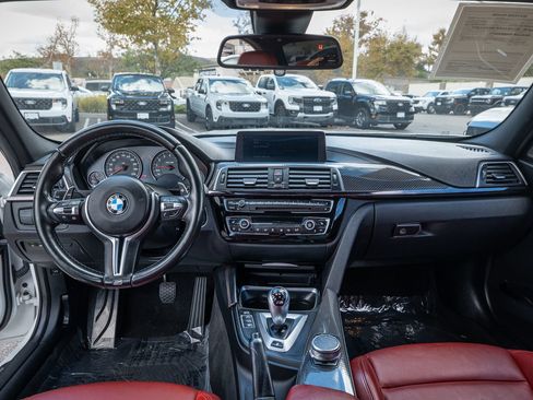 Used 2018 BMW M3 Base image 55