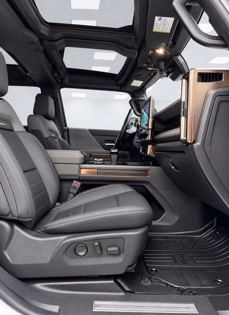 Used 2025 GMC Hummer EV 2X AWD/4WD image 18