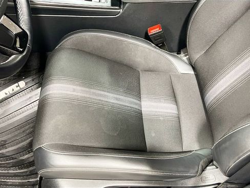 Used 2022 Honda Civic Sport image 18