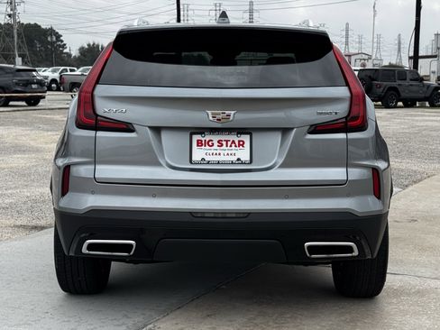 Used 2025 Cadillac XT4 Premium Luxury image 9