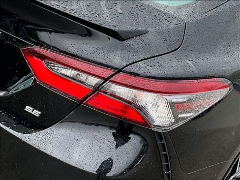 Used 2023 Toyota Camry SE image 33