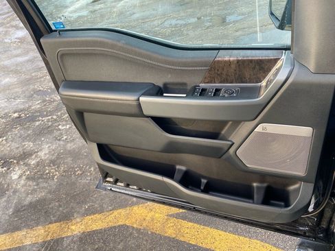 Used 2023 Ford F150 Lariat w/ Equipment Group 502A High image 25