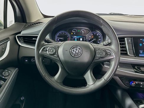 Used 2019 Buick Enclave Essence image 17