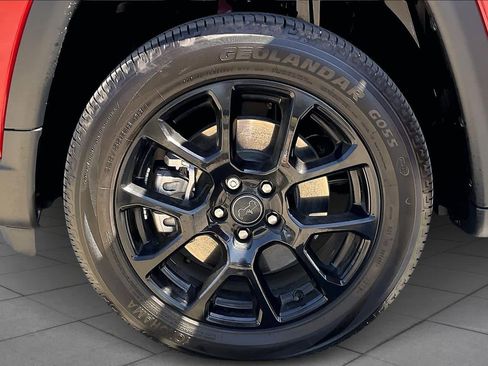 New 2026 Jeep Compass Latitude AWD/4WD image 11