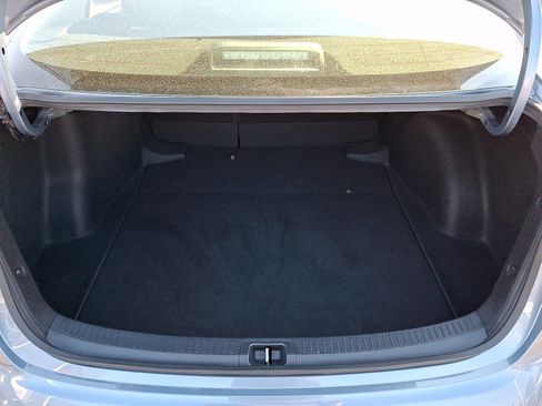 Certified 2025 Toyota Corolla LE image 28