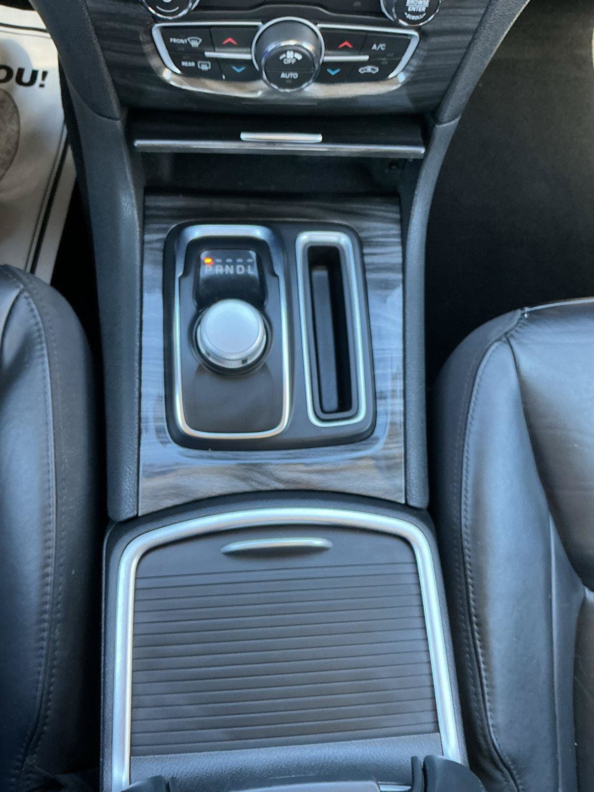 Used 2022 Chrysler 300 Touring L RWD image 14