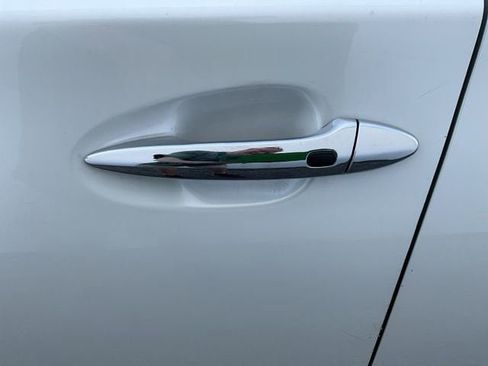 Used 2015 Lexus LS 460 Crafted Line w/ Comfort Package image 24