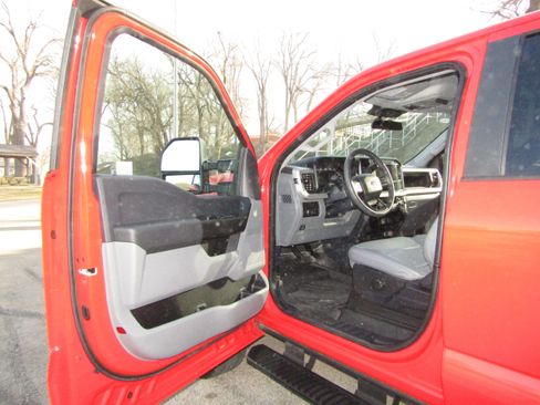 Used 2024 Ford F350 XL w/ FX4 Off-Road Package AWD/4WD image 12