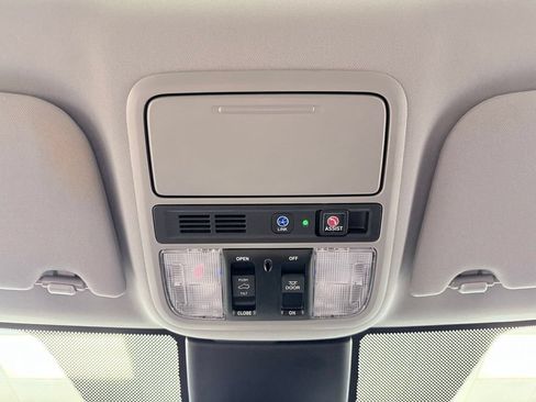 Used 2023 Honda Odyssey Elite image 62
