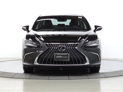 Used 2023 Lexus ES 300h Ultra Luxury w/ Accessory Package (Z2) FWD image 2