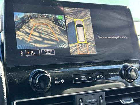 Used 2024 Nissan Armada Platinum w/ Cargo Package image 38