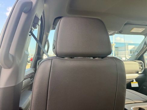 New 2025 Chevrolet Silverado 2500 LTZ w/ LTZ Convenience Package image 32