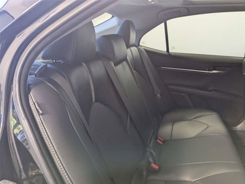 Used 2020 Toyota Camry XSE FWD image 27