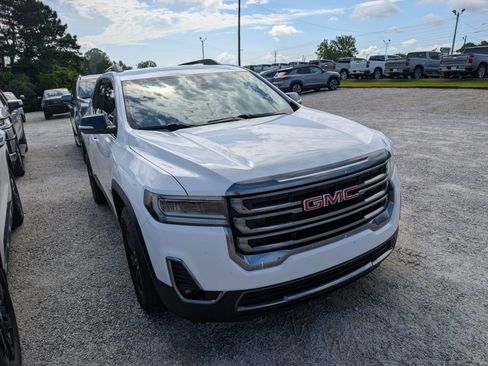 Used 2023 GMC Acadia AT4 w/ Preferred Package AWD/4WD image 2