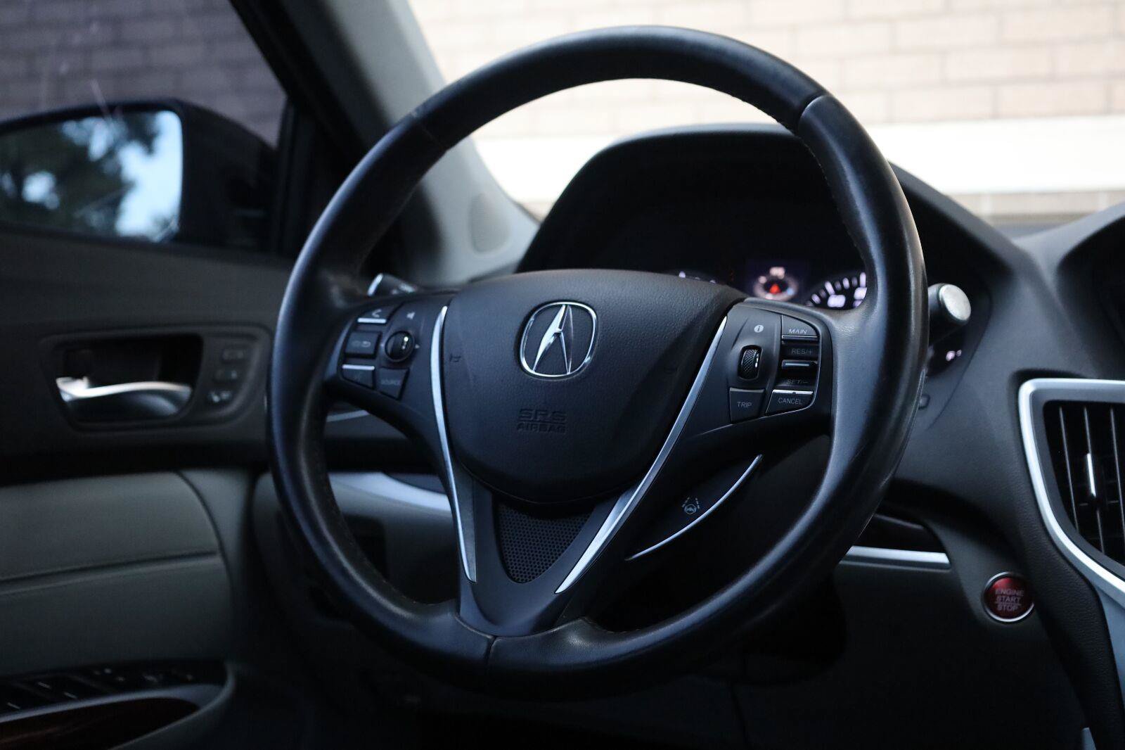 Used 2015 Acura TLX w/ Technology Package FWD image 30