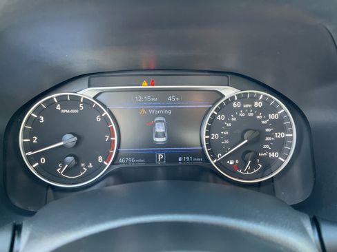 Used 2024 Nissan Altima 2.5 SV FWD image 14