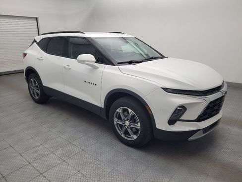 Used 2023 Chevrolet Blazer LT w/ Convenience Package FWD image 11