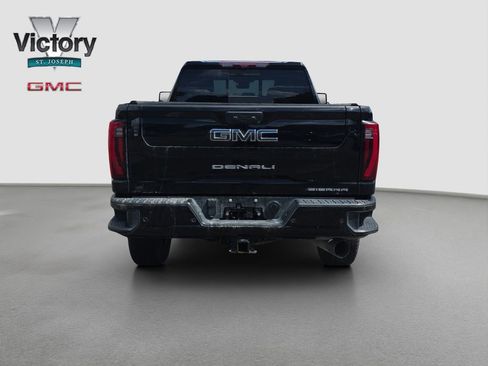 Used 2024 GMC Sierra 2500 Denali Ultimate AWD/4WD image 15