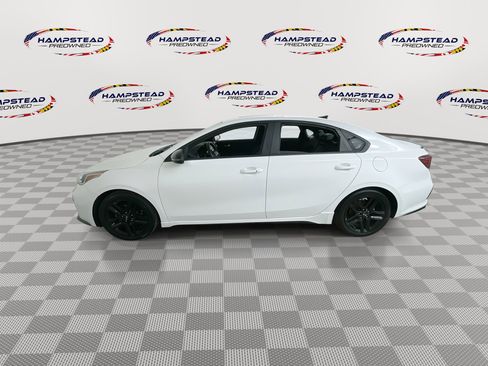 Used 2021 Kia Forte GT-Line w/ GT-Line Premium Package image 5