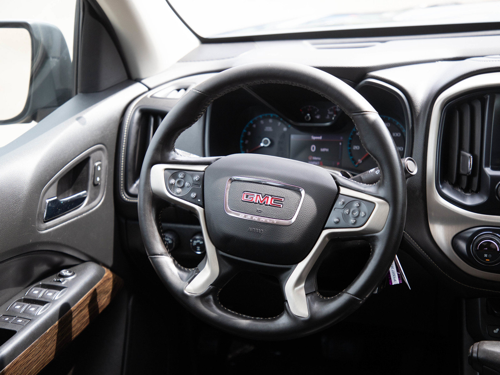 Used 2019 GMC Canyon Denali AWD/4WD image 14