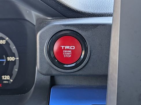 Used 2025 Toyota Tacoma TRD Off-Road AWD/4WD image 20